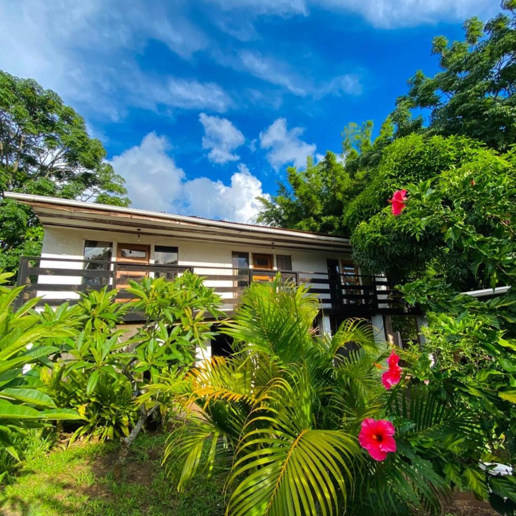 Mata Nui Eco Hostel Hanga Roa Exterior photo